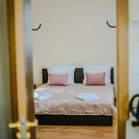 Bo's Place Св. Св. Константин и Елена