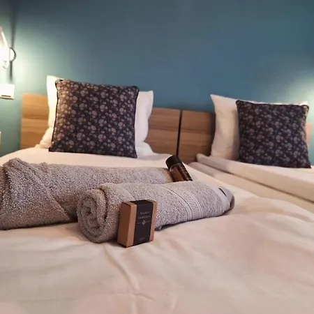 Bo's Place Хотел Св. Св. Константин и Елена