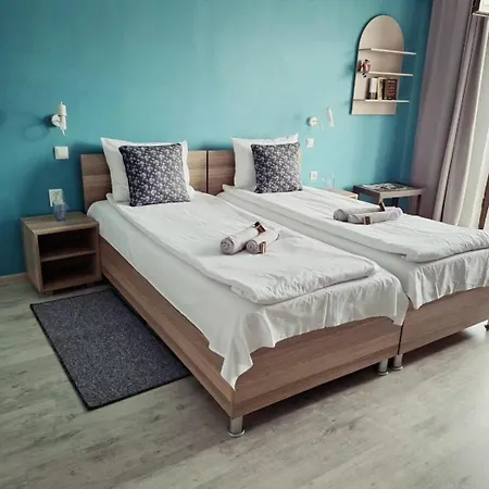Хотел Bo's Place Св. Св. Константин и Елена